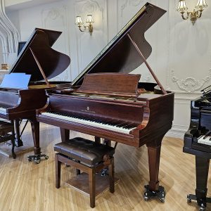 STEINWAY O180