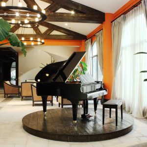 鋼琴在居家空間「如何擺放」才有最佳音場體驗？