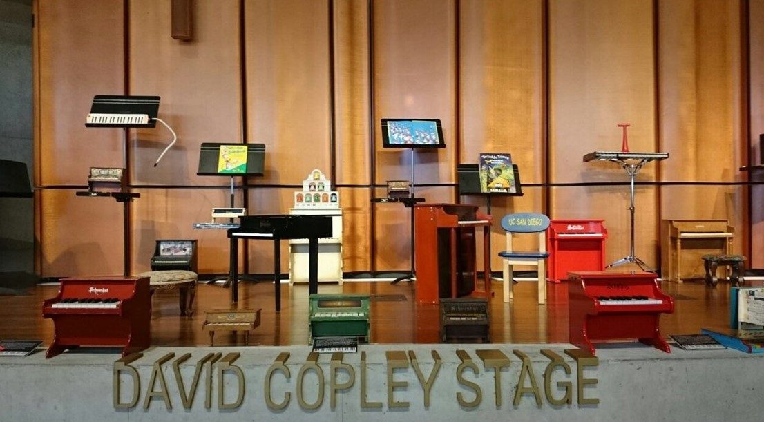 玩具鋼琴不只是玩具 – 這樣小巧精緻的物品，有自己的專屬歷史