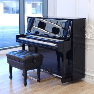 史坦威直立鋼琴K45：精緻響宴
