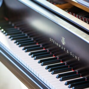 「鋼琴琴弦的製造」會透過特殊的工藝技法，一氣呵成捲好