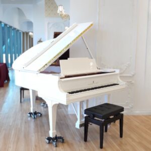 純白星瀲：史坦威白色鋼琴 M170