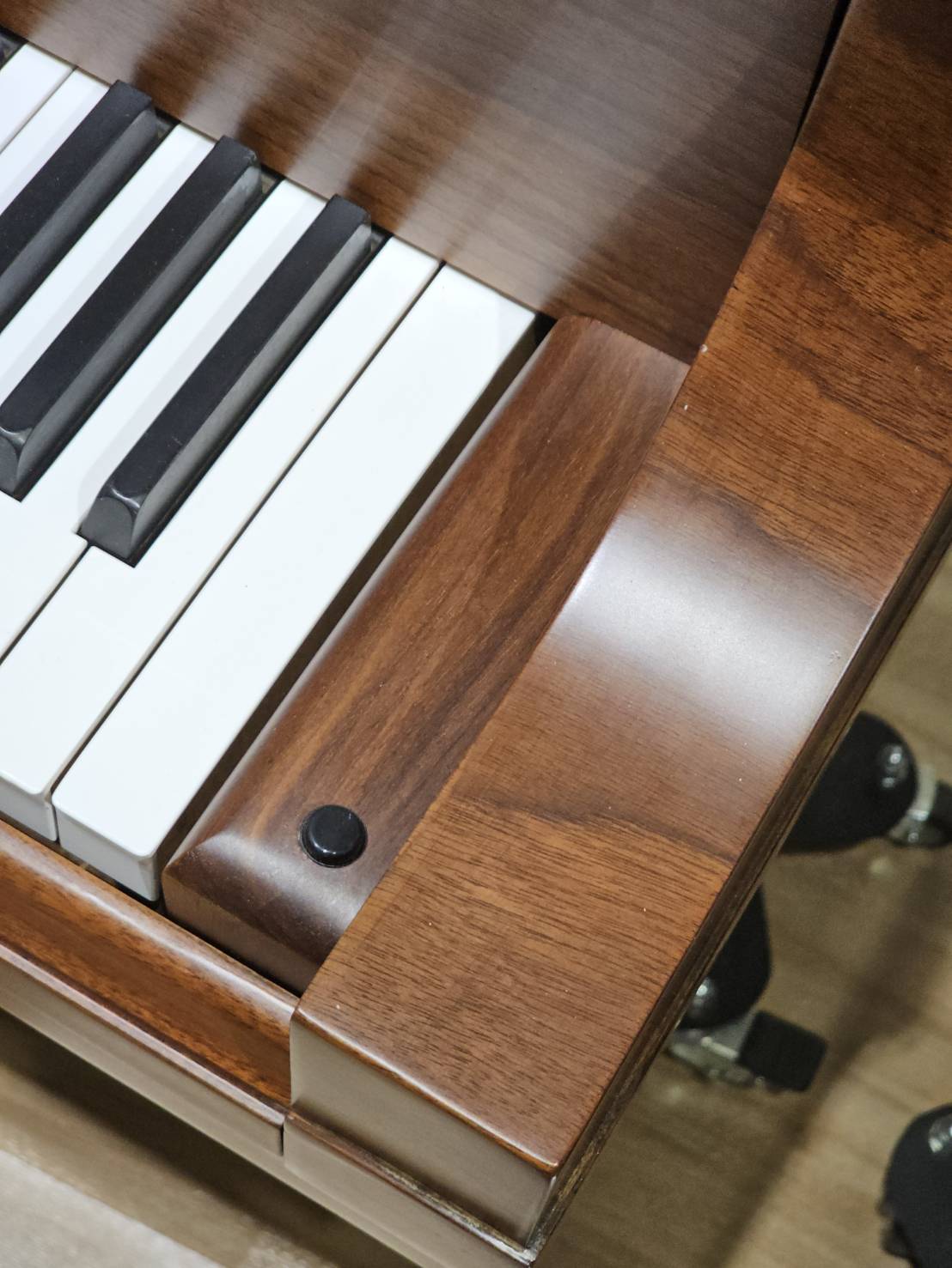 史坦威鋼琴 Steinway M170 典雅胡桃原木:圖片 4