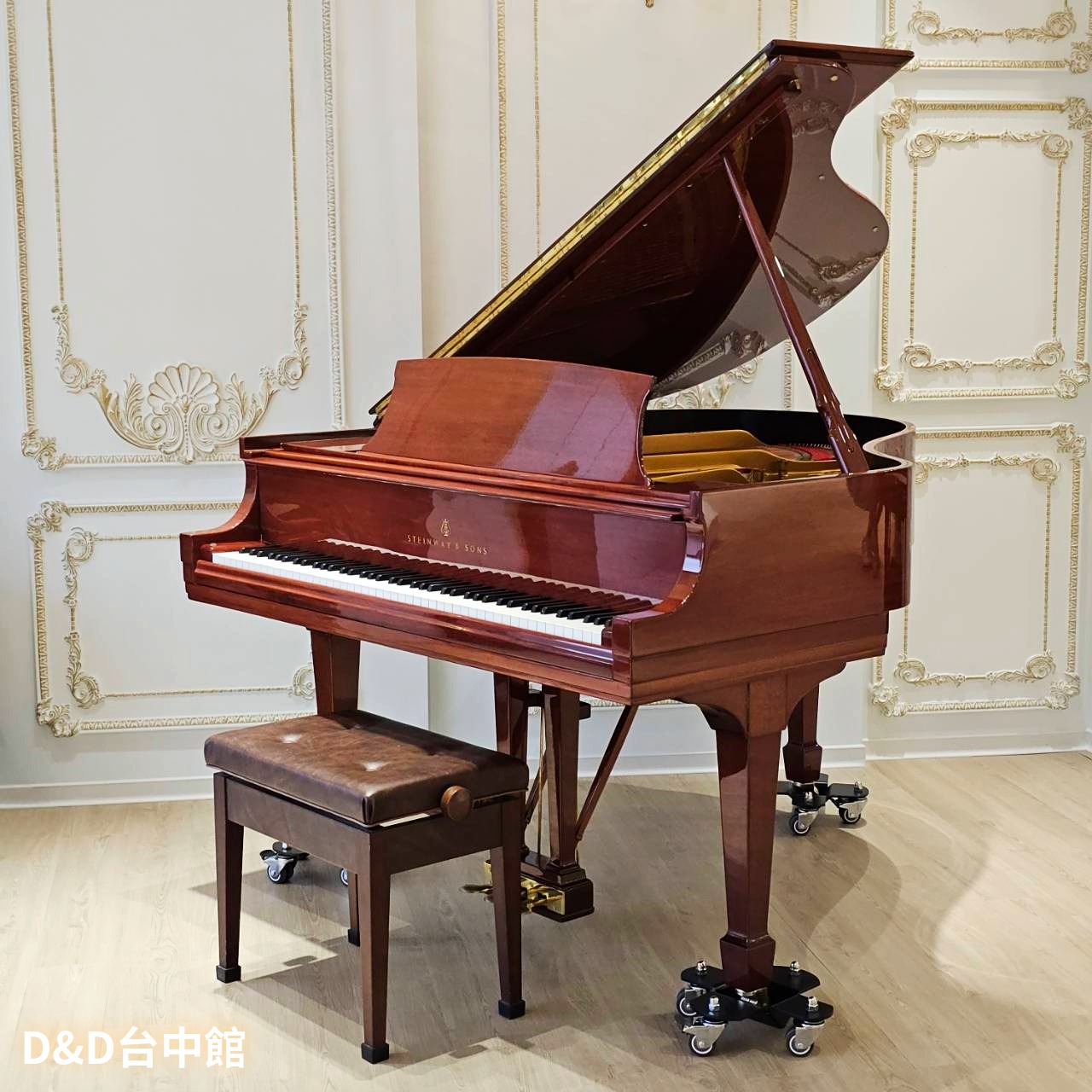 史坦威S155：雋永質感．琢磨原木精粹